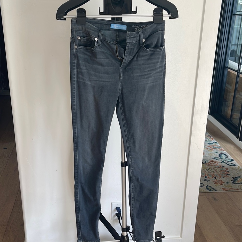 Grey jeans, size 24